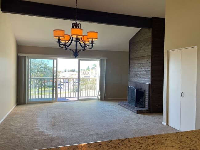 Building Photo - 2 Bed - 2.5 Bath - Condo - Ocean View - St...