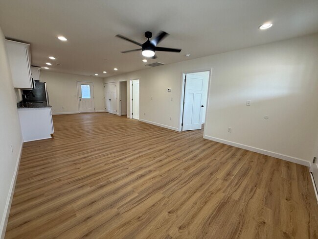 Foto del edificio - 570 Pippin Rd