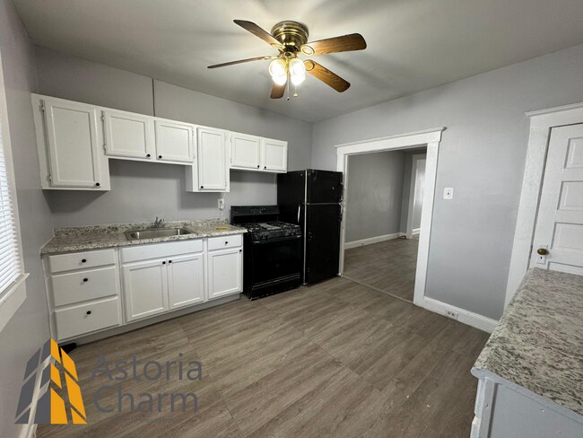 Building Photo - NEW 3BD/1BA TOWNHOUSE FOR RENT!