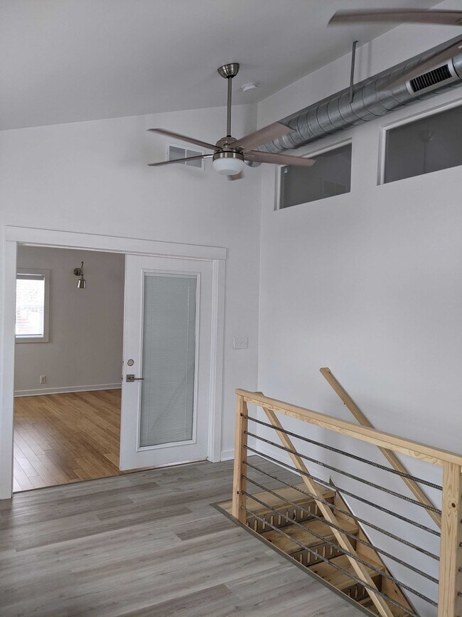 Foto del edificio - 743 Burke Ave NE