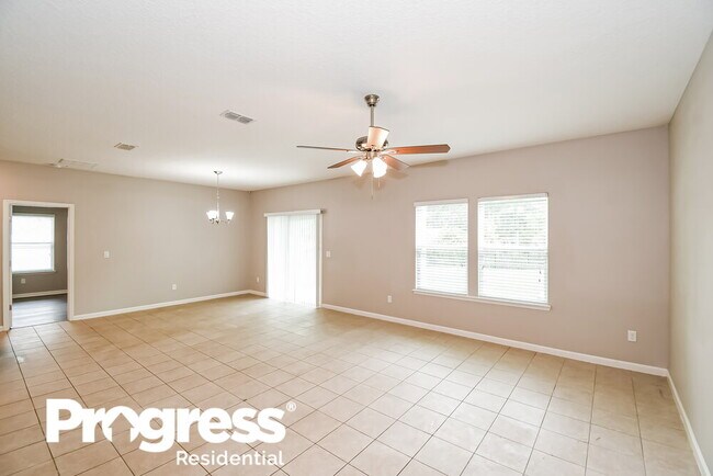 Building Photo - 11085 Haws Ln