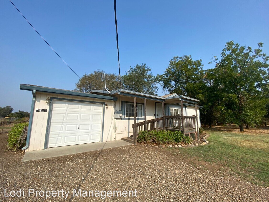 Primary Photo - 2 br, 2 bath House - 24311 SUTTENFIELD RD