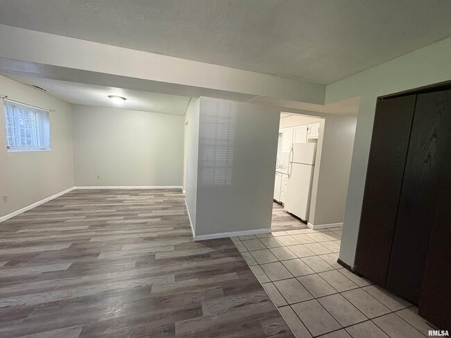 Building Photo - 3617 W Richwoods Blvd