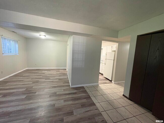 Foto del edificio - 3617 W Richwoods Blvd