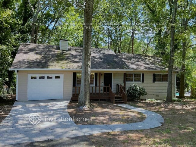 Building Photo - 3108 Edgewater Dr
