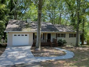Building Photo - 3108 Edgewater Dr