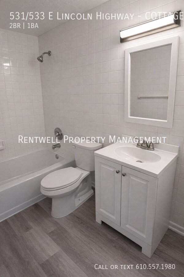 Foto del edificio - 531/533 E Lincoln Highway-COTTAGE