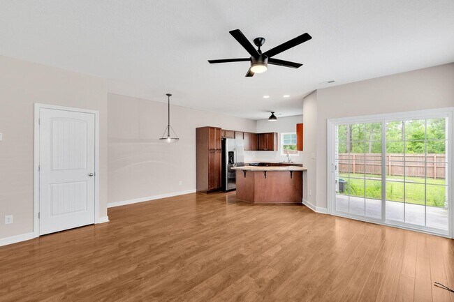 Foto del edificio - Townhome for Rent!