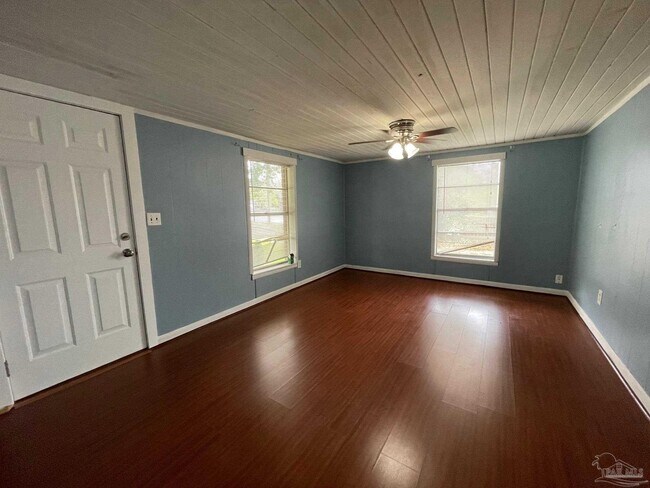 Foto del edificio - 4604 Woodbine Rd
