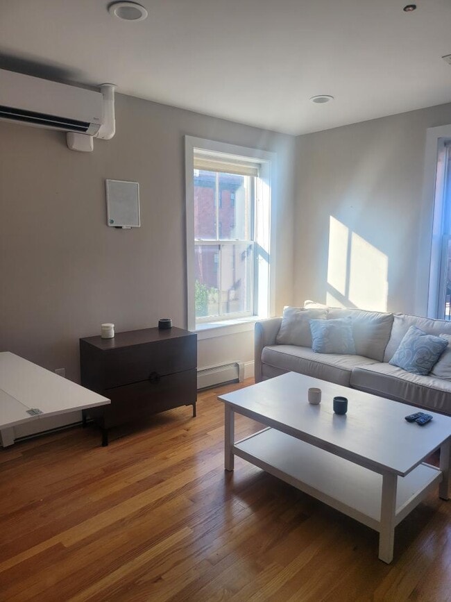 Foto del edificio - 784 Tremont St