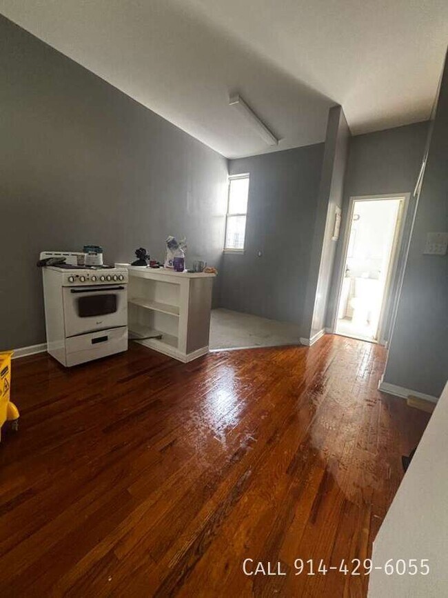 Foto del edificio - 91 Elliott Ave