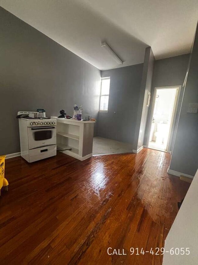 Building Photo - 91 Elliott Ave