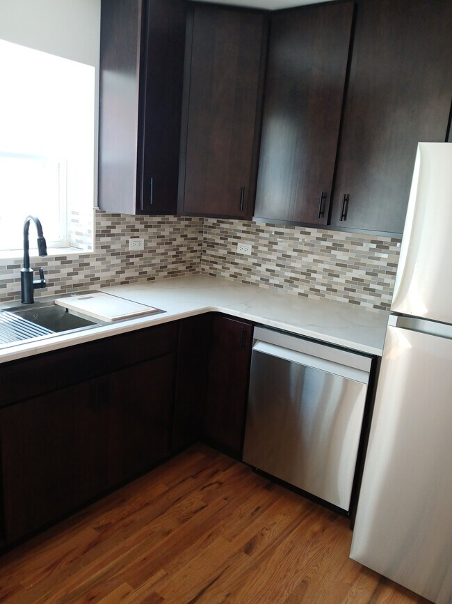 Foto del edificio - 12254 S McDaniels St