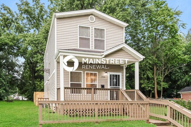 Building Photo - 3 Bedroom Pet-Friendly Home in Louisville,...