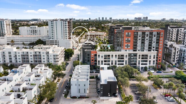 Foto del edificio - 642 NE 3rd Ave