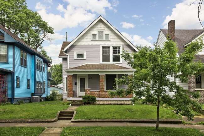 Building Photo - 418 N Drexel Ave