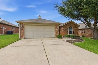 Building Photo - 3705 Vista Greens Dr