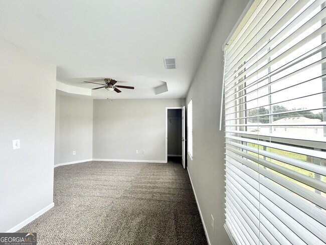 Foto del edificio - 736 Wheel House Ln