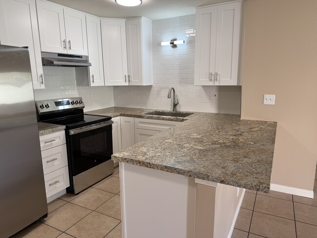 Brand new kitchen - 1749 S Maple St