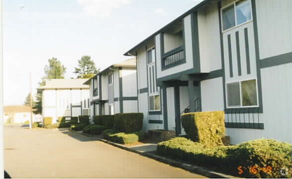 Primary Photo - Candalaria Plaza