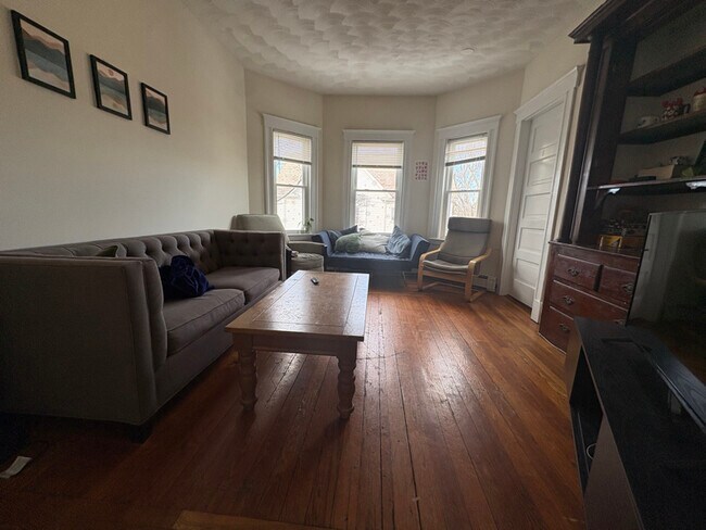 Foto del edificio - 288 Boston Ave