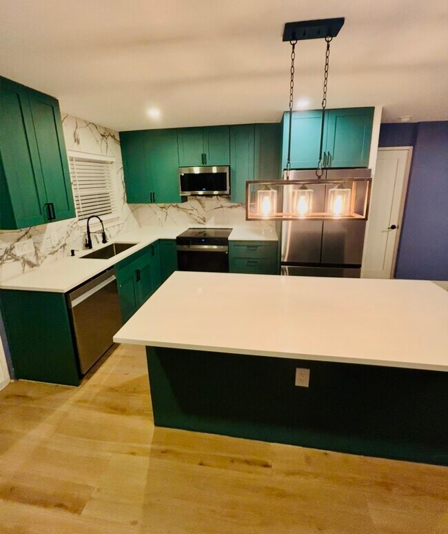 Foto del edificio - 1709 SW 24th St