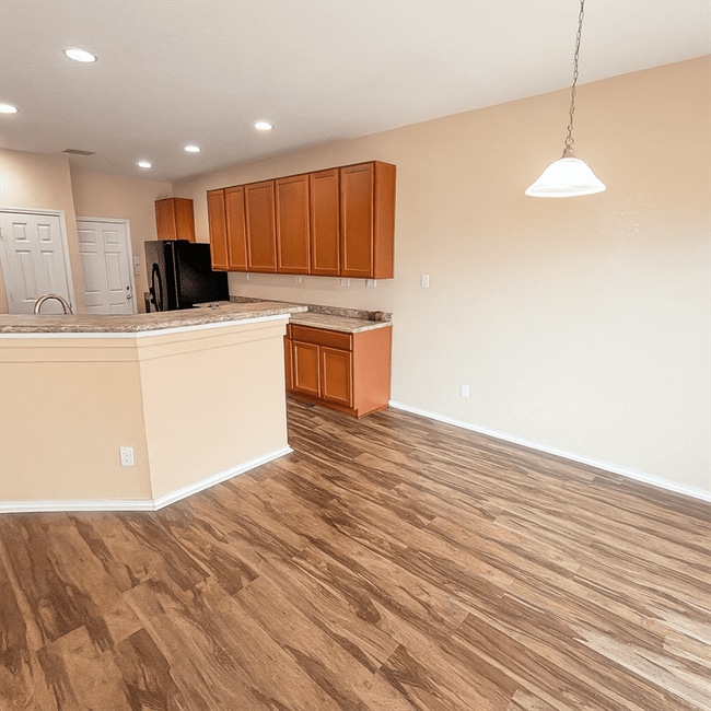 Foto del edificio - 9838 Twinbear Creek