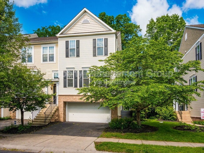 Building Photo - 2853 Acarie Dr