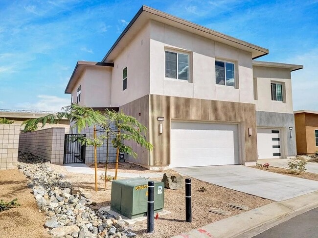 Building Photo - 6574 Tesla Ln
