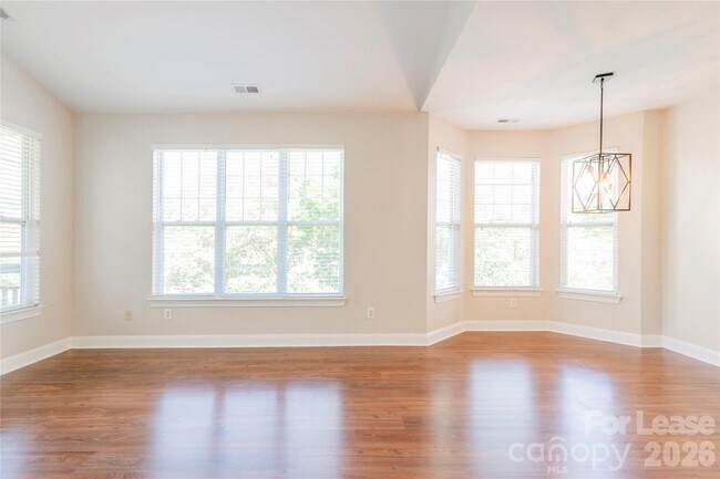 Building Photo - 6716 Mallard Park Dr