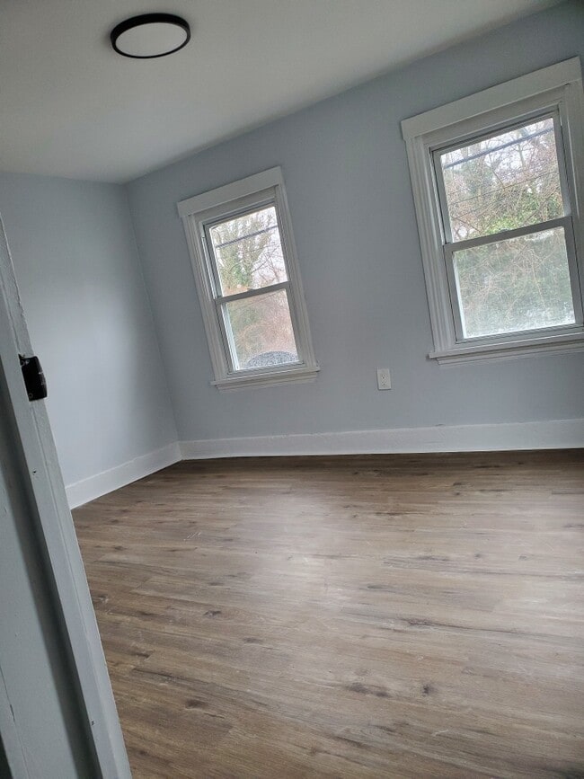 Building Photo - 218 Sinnickson St