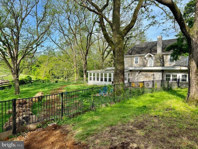 Building Photo - 763 Limekiln Rd
