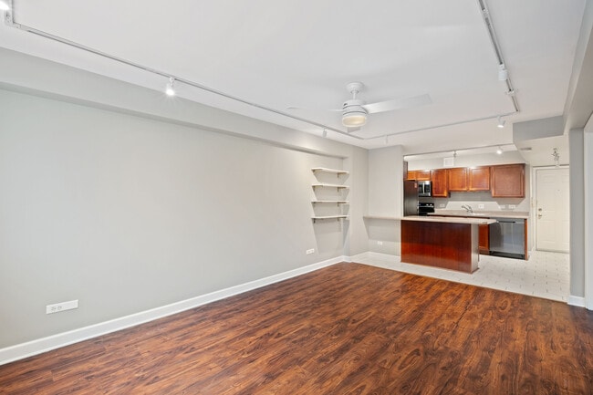 Foto del edificio - 5854 N Kenmore Ave