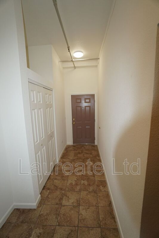 Foto del edificio - 5025 Lowell Blvd