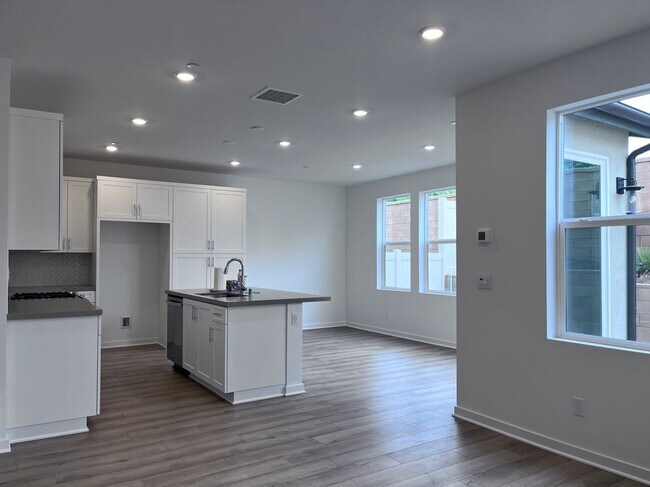 Building Photo - 4085 Spring Haven Ln