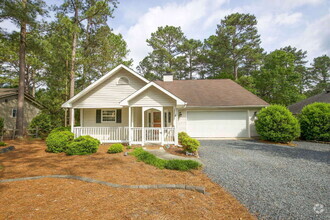 Building Photo - 225 Adams Cir