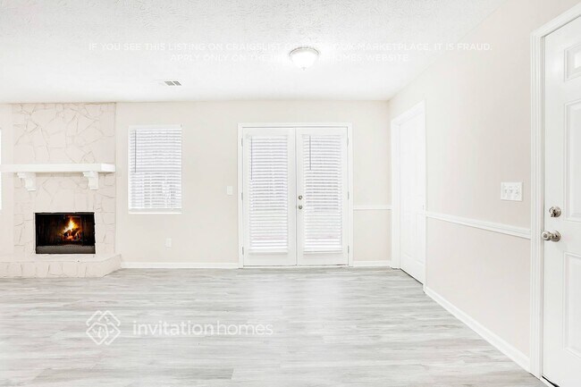 Foto del edificio - 50 Hidden Ridge Dr