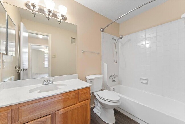 Foto del edificio - 10871 Braes Bend Dr