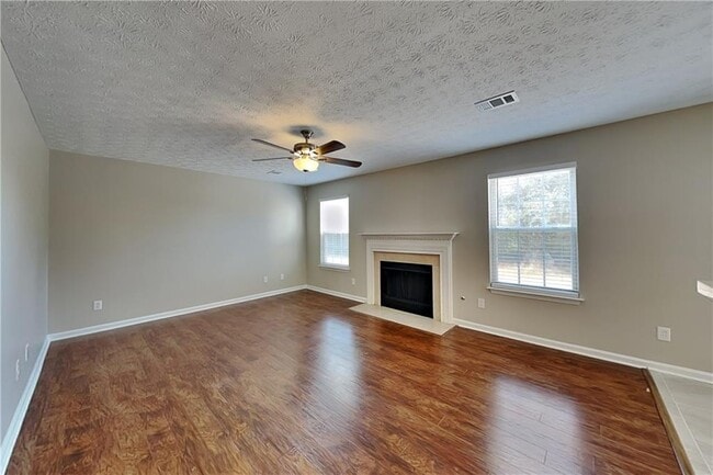 Foto del edificio - 7550 Springmill Ct