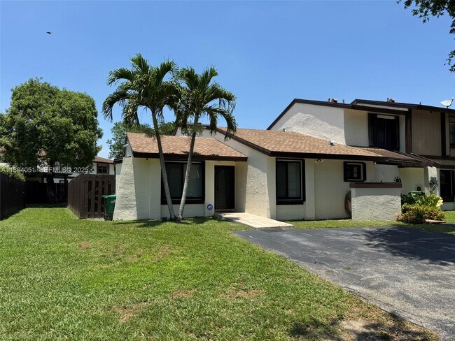 Foto del edificio - 12721 SW 68th Terrace