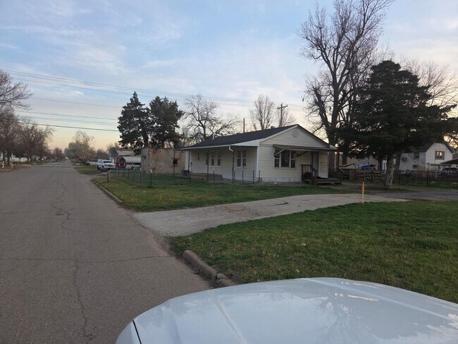 Building Photo - 510 N 11th St