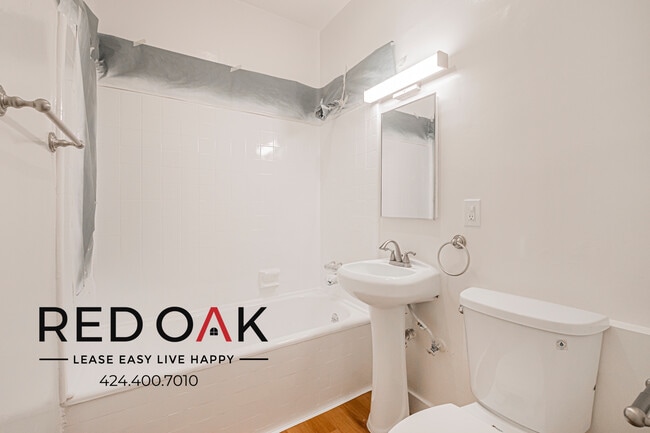 Foto del edificio - 1818 Whitley Ave