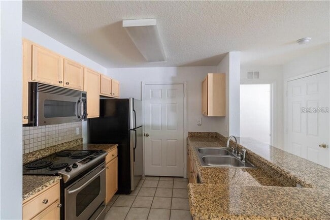 Building Photo - 910 Regatta Bay Dr