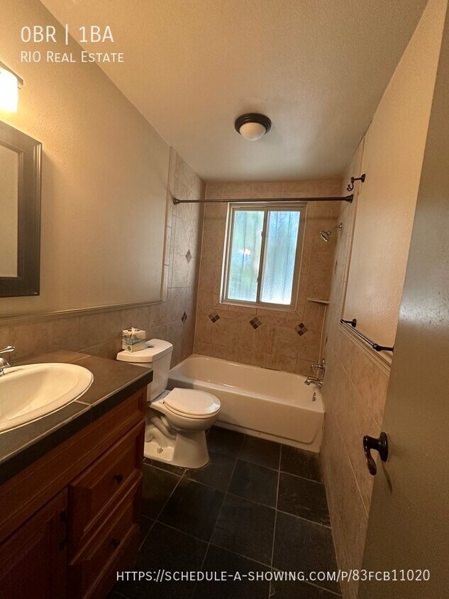 Foto del edificio - 1685 N Colorado Blvd