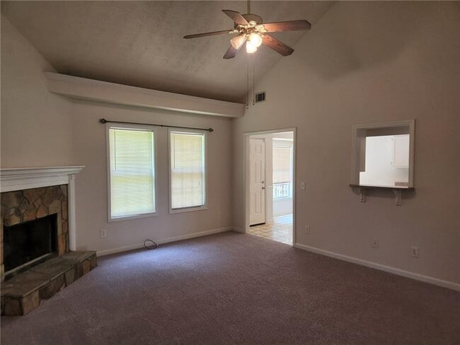 Foto del edificio - 40 Slades Mill Ln