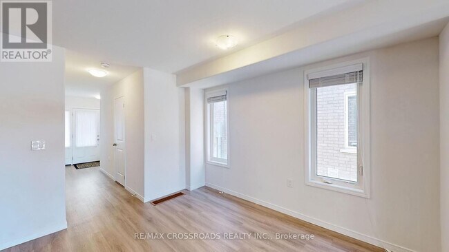 Photo du bâtiment - 1638 Hetherington Dr