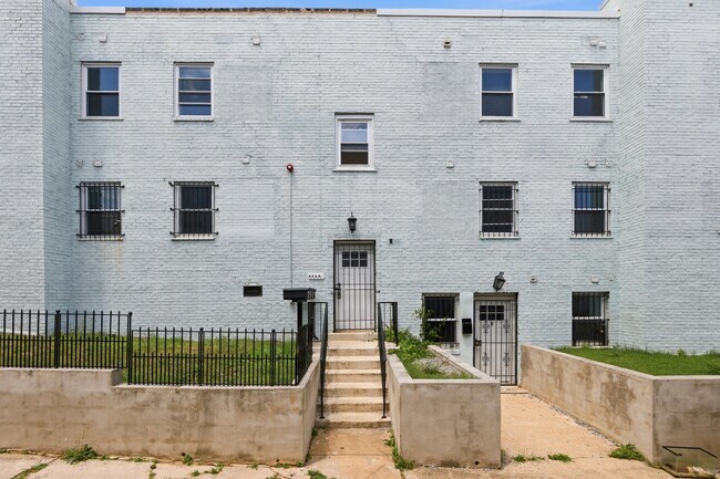 Foto del edificio - 4230 6th St SE