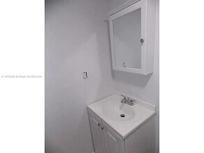 Building Photo - 7031 SW 129th Ave