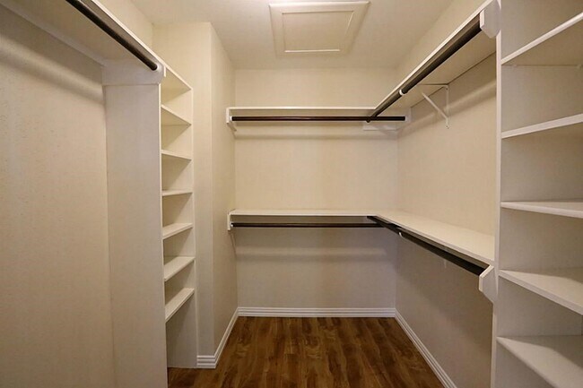 Foto del edificio - 2602 W Holcombe Blvd