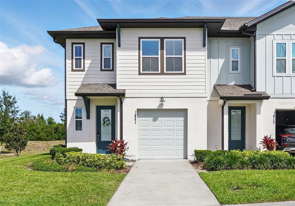 Foto principal - 1421 Discovery St